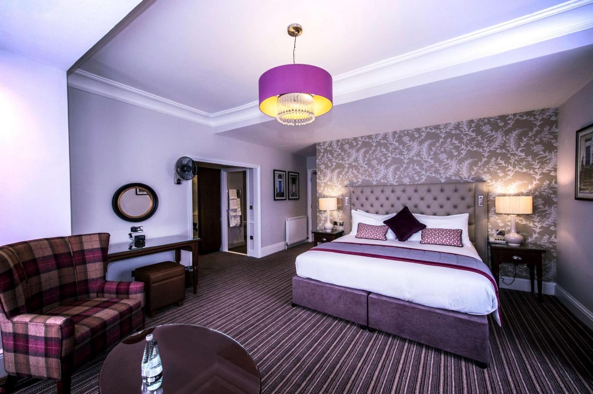 Doubletree By Hilton Cheltenham-Cotswolds Exterior foto